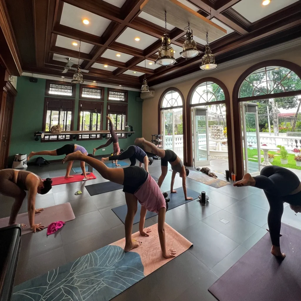 houseoffriendsyoga_quezoncity1